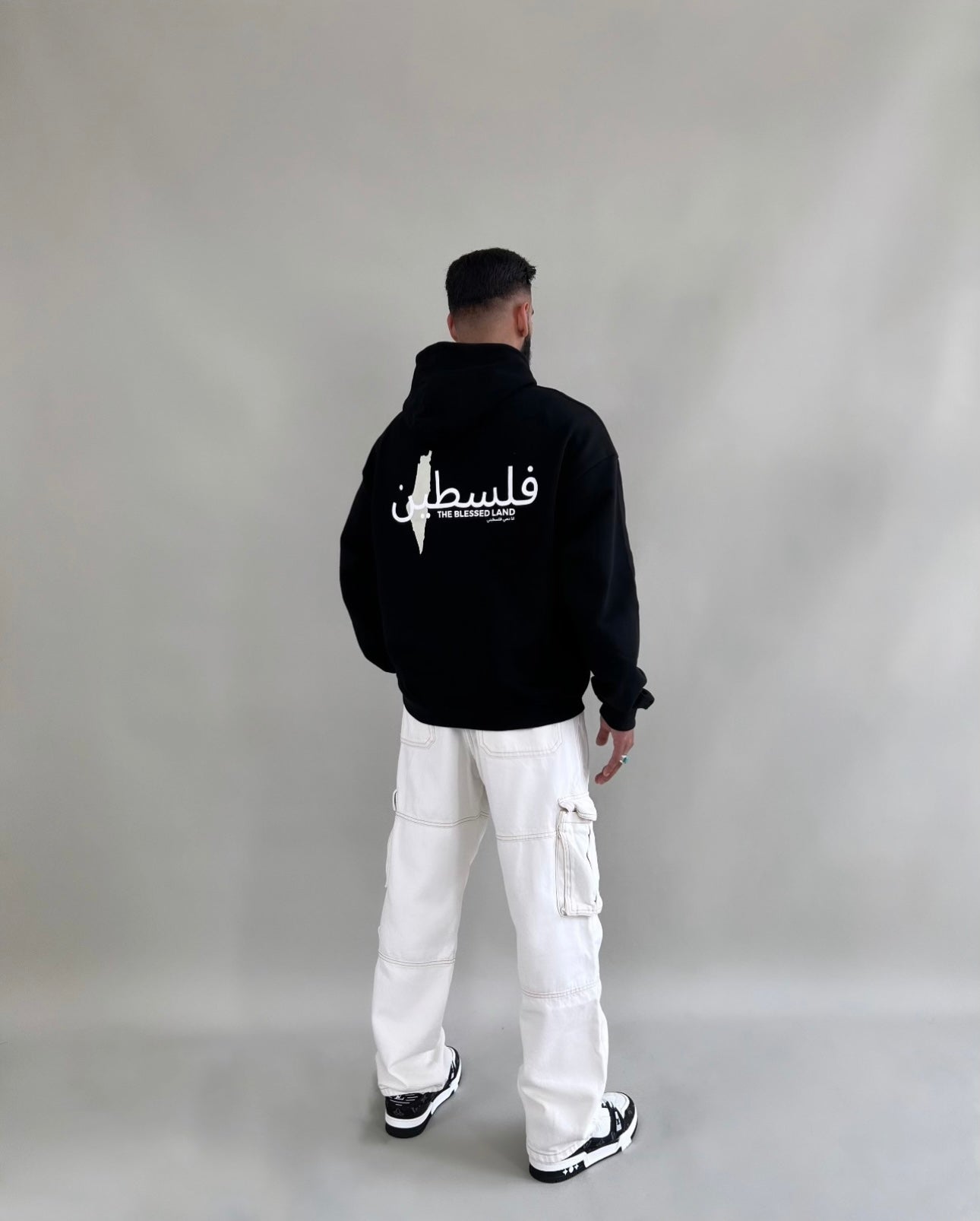THE BLESSED LAND HOODIE - BLACK